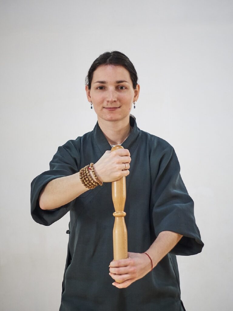 Одежда, обувь, инвентарь для кунг-фу, ушу, цигун, тайцзи