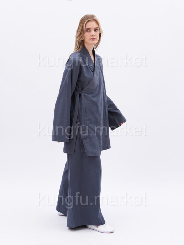 shaolinskoe-ifu-usen-k4-dlya-zanyatij-kung-fu-tajczzi-i-czigun-sinij-hlopok-8.jpg shaolinskoe-ifu-usen-k4-dlya-zanyatij-kung-fu-tajczzi-i-czigun-sinij-hlopok-8.jpg