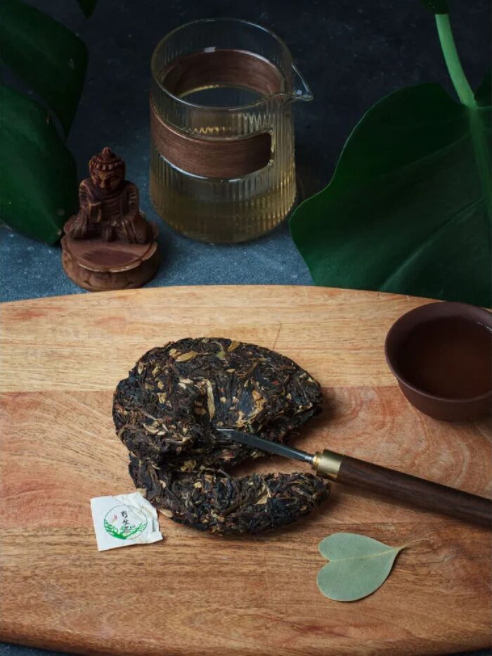 shen-puer-e-shen-s-pochkami-ya-bao-100gr-1.jpg shen-puer-e-shen-s-pochkami-ya-bao-100gr-1.jpg