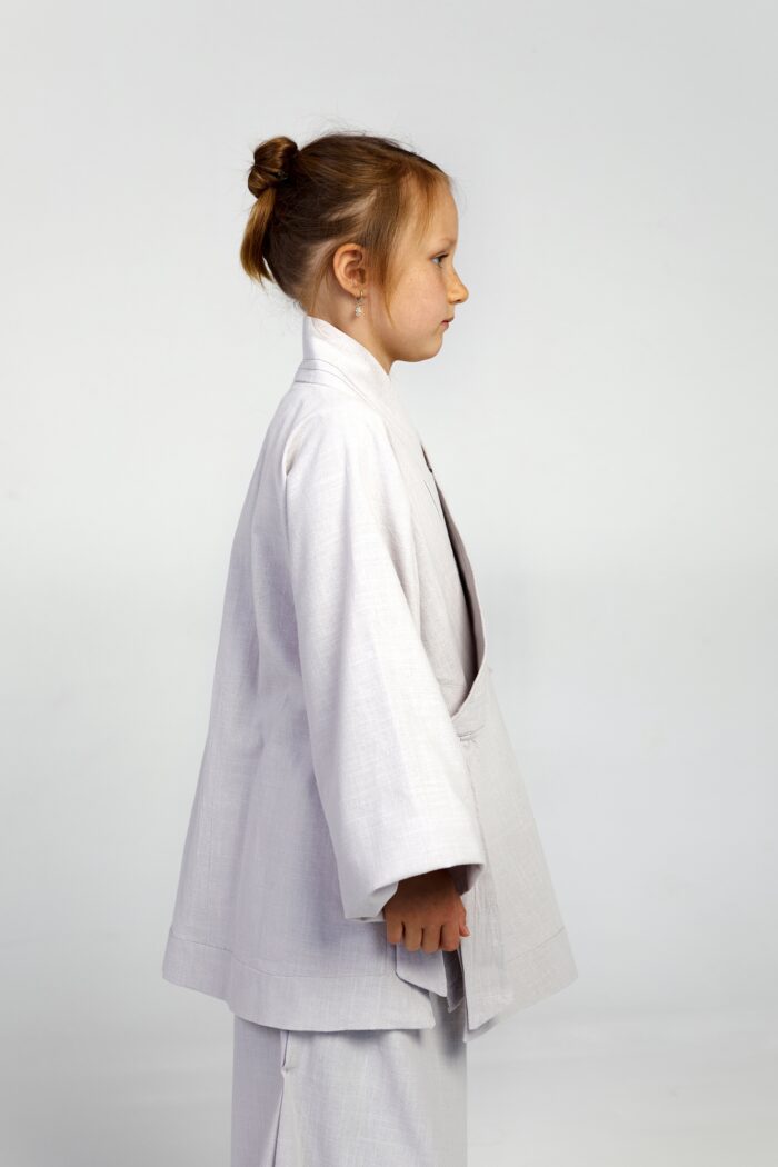 shaolinskoe-ifu-detskoe-svetlo-seryj-2.jpg shaolinskoe-ifu-detskoe-svetlo-seryj-2.jpg