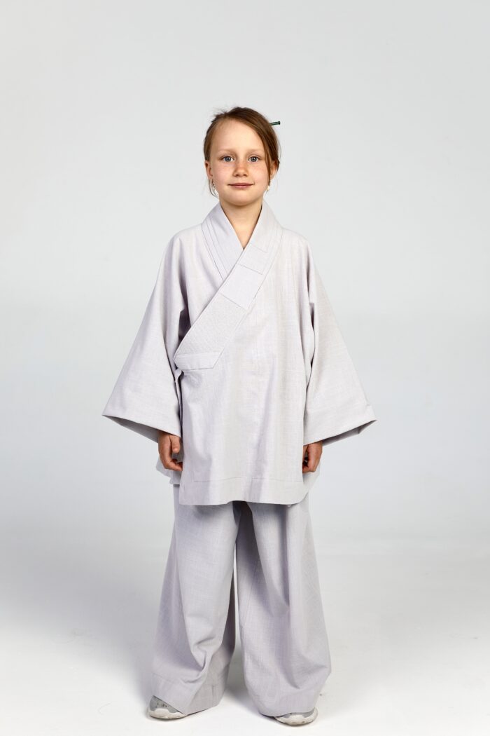 shaolinskoe-ifu-detskoe-svetlo-seryj.jpg